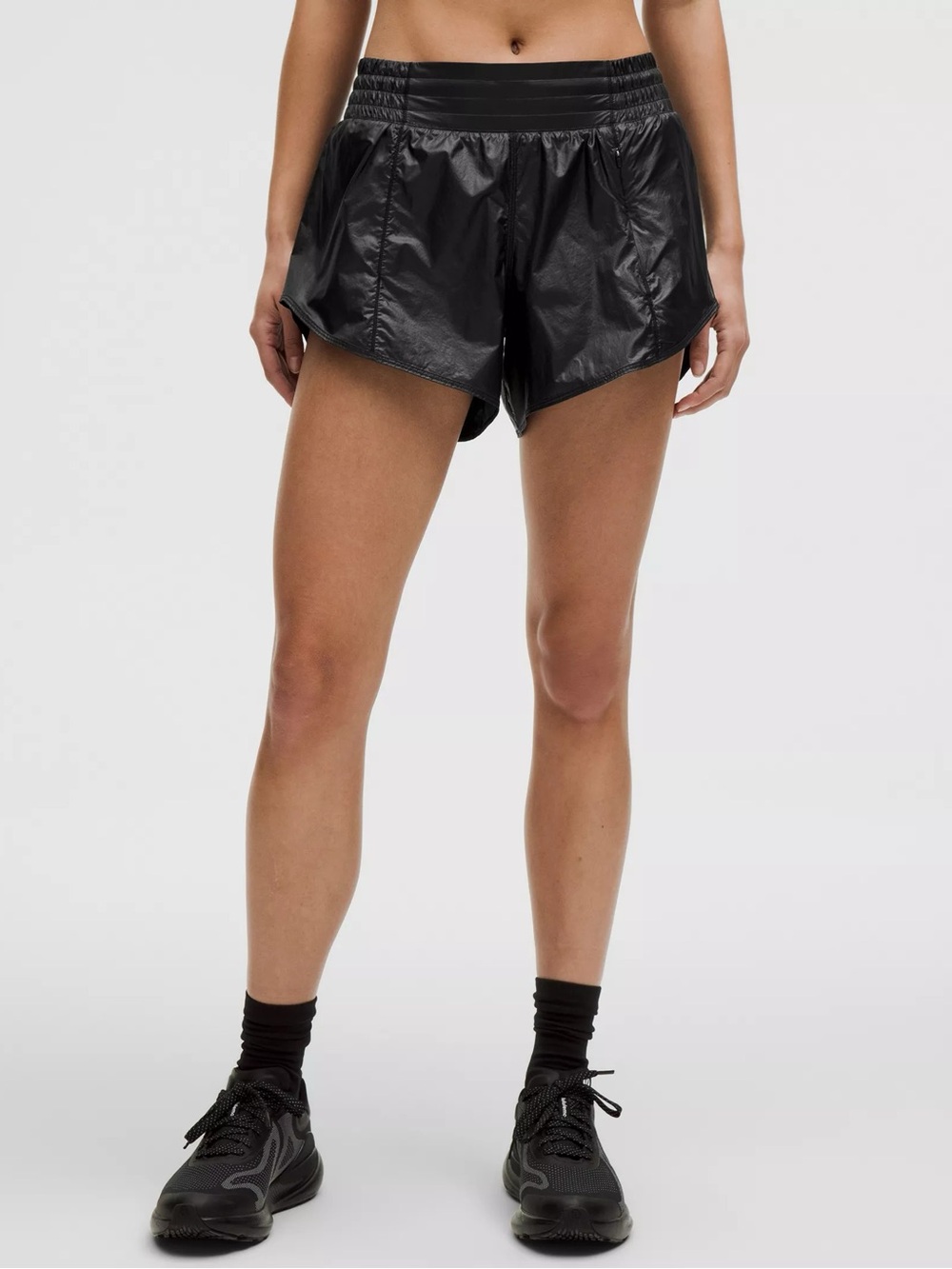 lululemon Hotty Hot High-Rise Lined Short
4" Matte Sheen